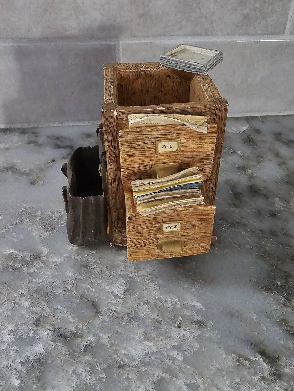 Vtg 1998 Figi Graphics Card Catalog Resin Pencil Cup Desk Organizer PC-CAT-101